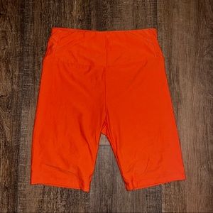 NWOT Coral No Comment Biker Shorts